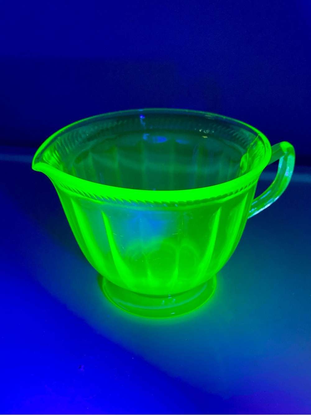 Federal Glass Uranium Creamer